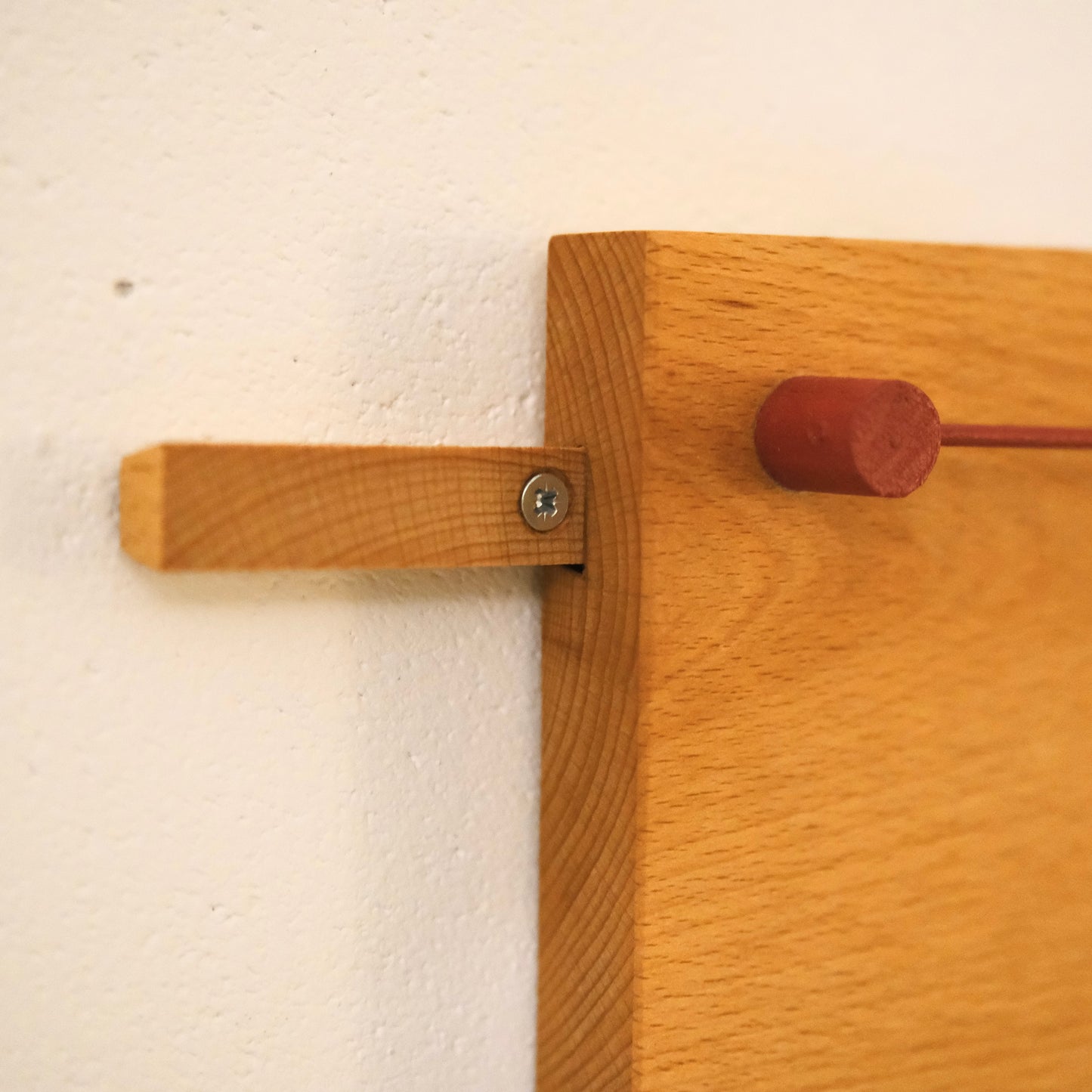 Wall-mounted sunglasses holder in premium wood with minimalist design for stylish organization